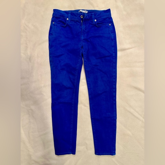 blue essence Denim - Blue Essence Royal Blue Skinny Jeans Size 0